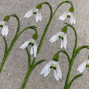 Stickdatei Schneeglöckchen: Leinen Frühlingsblumen, Anfängerfreundlich