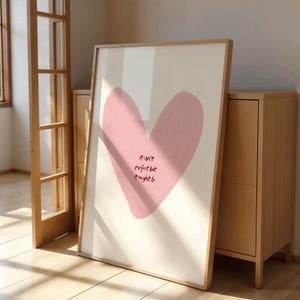 Olivia Dean | Poster mit Songtexten ist nicht perfekt, aber es könnte sein | Vielleicht liegt es am Wein | Mensch brauche ich | The Art Of Loving Print Wand Kunst Dekor