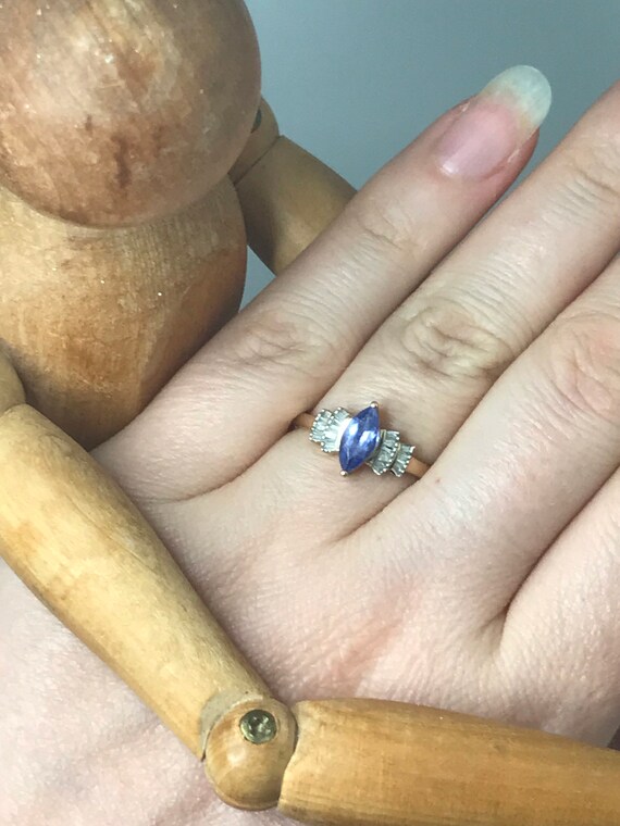 Vintage tanzanite solid gold ring  9ct solid yell… - image 7