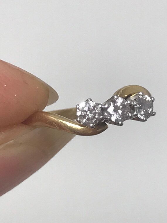 18ct diamond trilogy ring solid gold ring Size O … - image 4