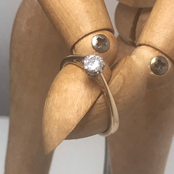 Diamond solitaire engagement ring solid gold vint… - image 7