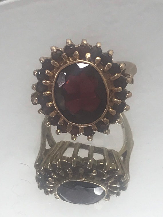 9ct solid gold vintage garnet solid gold ring 196… - image 9