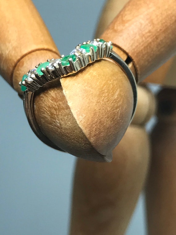 Emerald vintage wishbone ring solid gold green si… - image 6