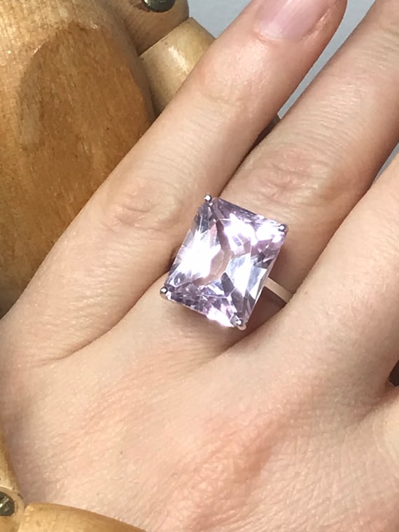 Pink cocktail ring 18ct solid gold engagement rin… - image 1