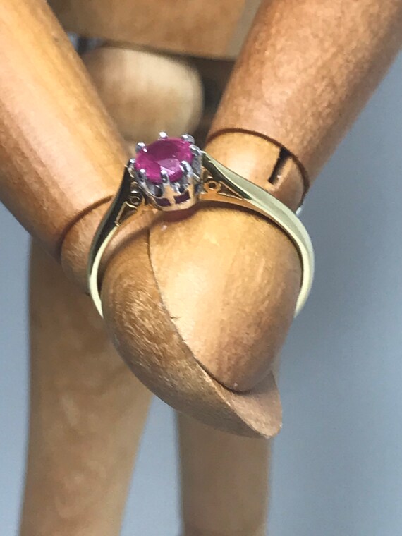 Ruby solitaire engagement ring 18ct solid gold vi… - image 5