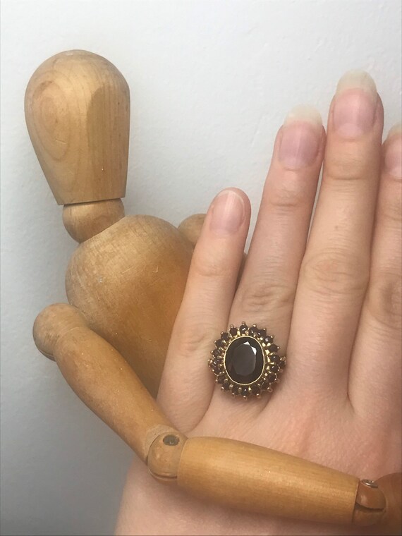 9ct solid gold vintage garnet solid gold ring 196… - image 4