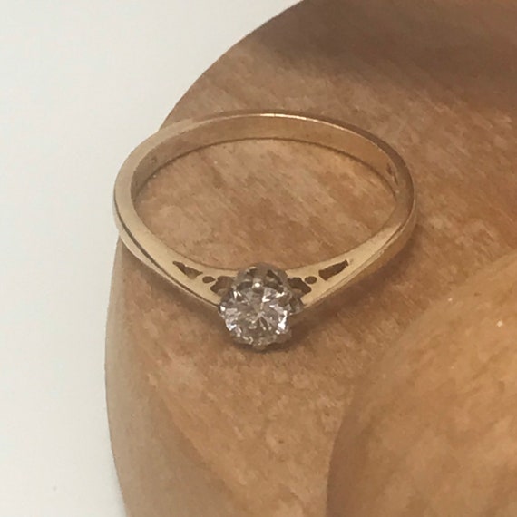 Diamond solitaire engagement ring solid gold vint… - image 10