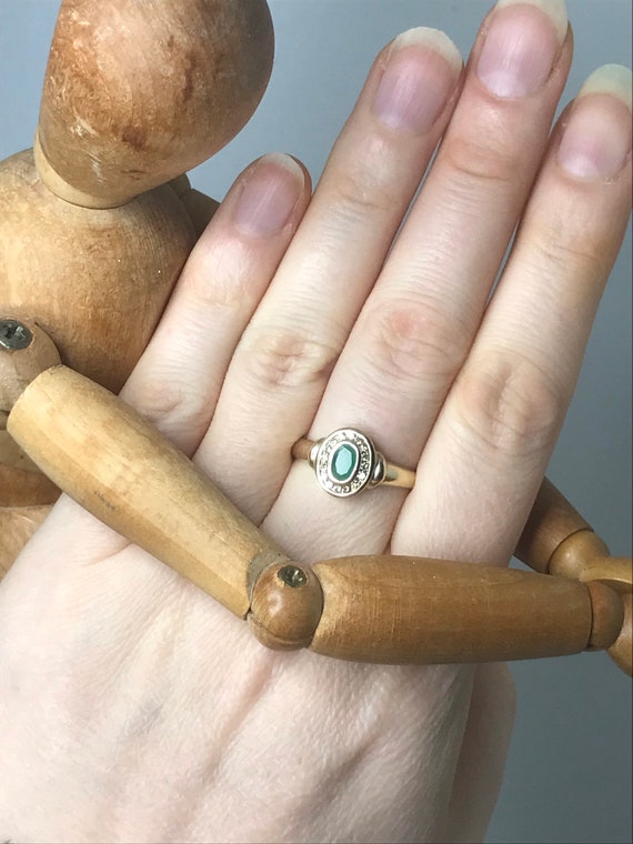 Diamond and emerald solid gold ring green vintage… - image 2