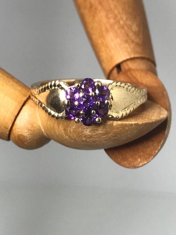 Amethyst cluster ring 9ct solid gold vintage ring… - image 3