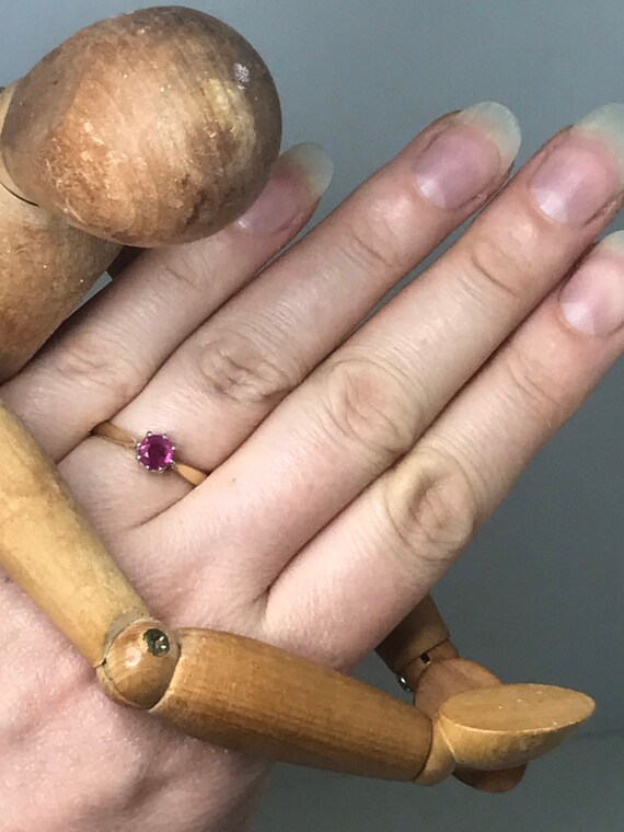 Ruby solitaire engagement ring 18ct solid gold vi… - image 10