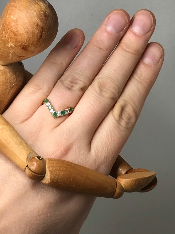 Emerald vintage wishbone ring solid gold green si… - image 10