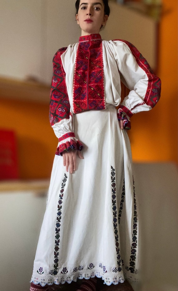 1930s folkloric romanian dress, hand embroidered,