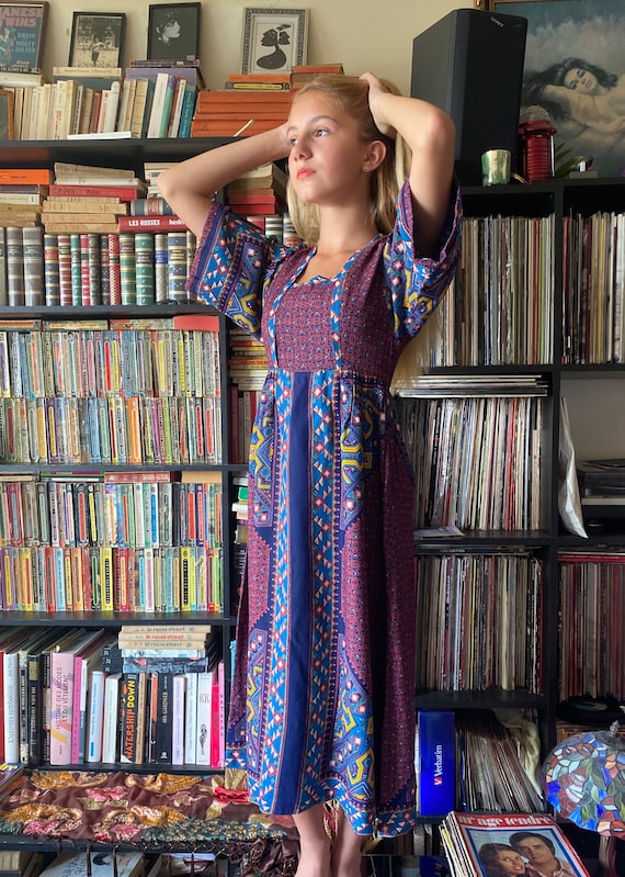 1970s Ann Reeves & co dress, square neckline, ethn