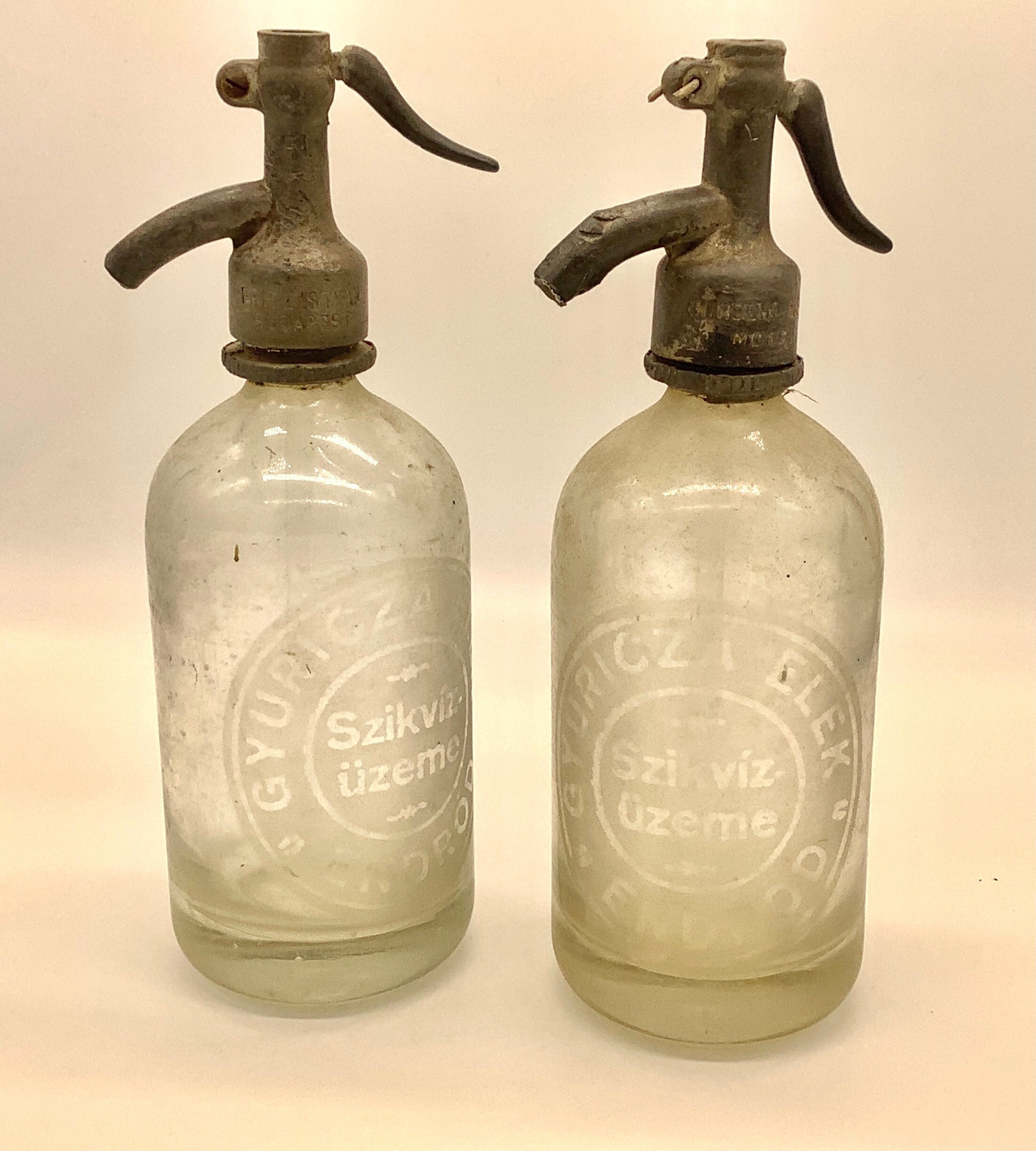 Set of 2 Vintage Siphon Bottles - Soda Seltzer - Soda Bottle
