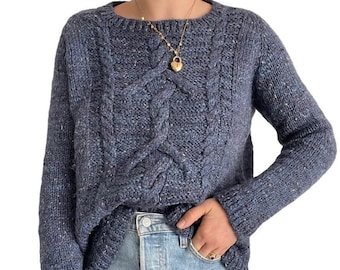 Hand Knit Womens Navy Blue Wool Blend Cable Celtic Knot Chunky Sweater Sz M