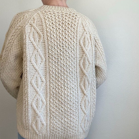 Vintage Hand Knit White 100% Wool Chunky Knit Fis… - image 7