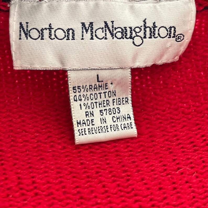 Vintage 90s Womens Norton McNaughton Red Christmas Wreath Novelty Cardigan Sz L image 2