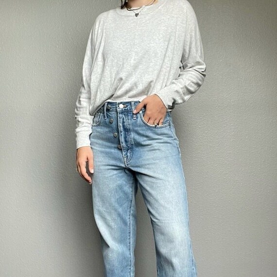 Decjuba Oversized Gray Long Sleeved 