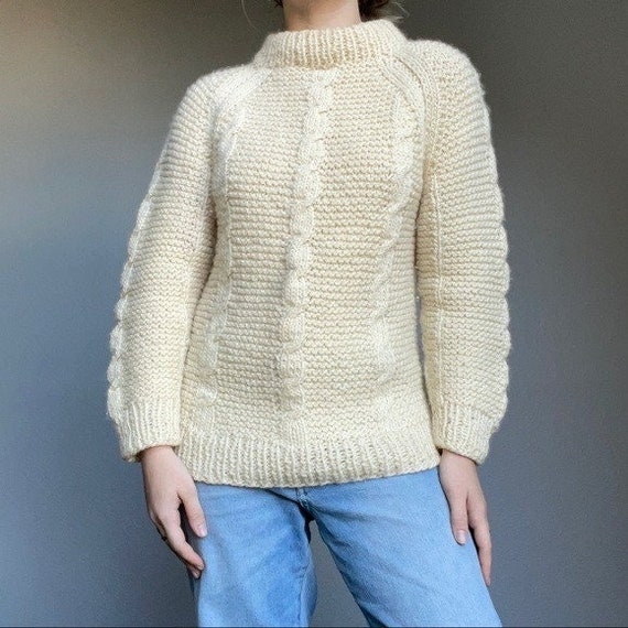Vintage Women’s Hand Knit Cream White Wool Fisher… - image 1
