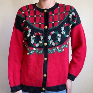 Vintage 90s Womens Norton McNaughton Red Christmas Wreath Novelty Cardigan Sz L image 1