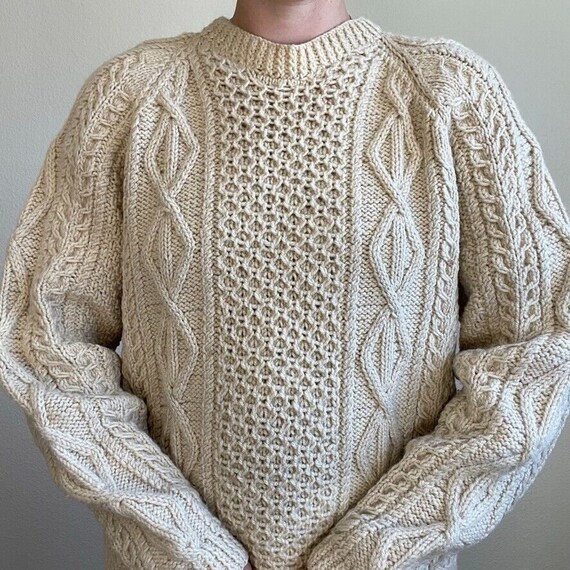 Vintage Hand Knit White 100% Wool Chunky Knit Fis… - image 9