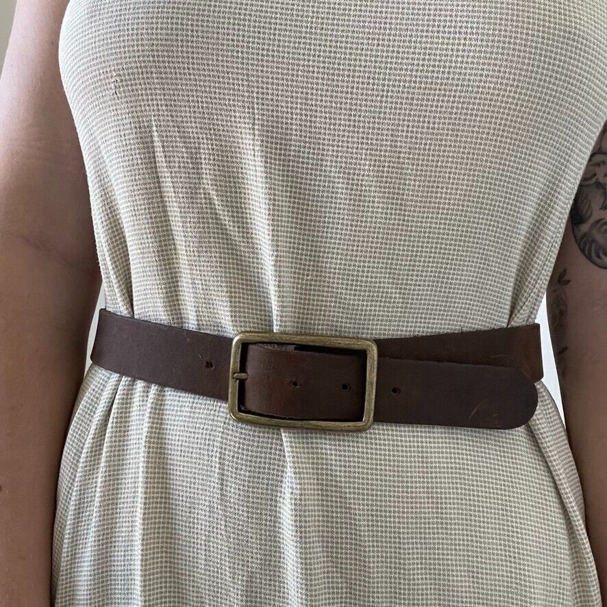 Vintage 1990s Womens Solid Brass Buckle Brown Leather Minimalist Belt Sz M 