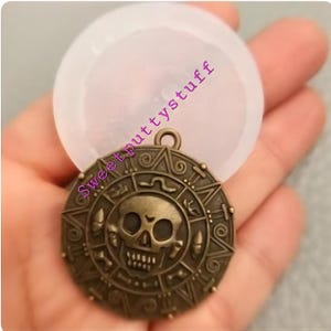 Pirate Doubloon treasure doubling coins Silicone mold gumpaste fondant chocolate polymer clays hard candy isolmat resin candle soap plaster