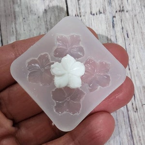 Sakura flower  silicon mold, gumpaste, chocolate fondant, crafts resin, chocolate, hard candy, gumpaste, soap,Polymer Clay,  soap an