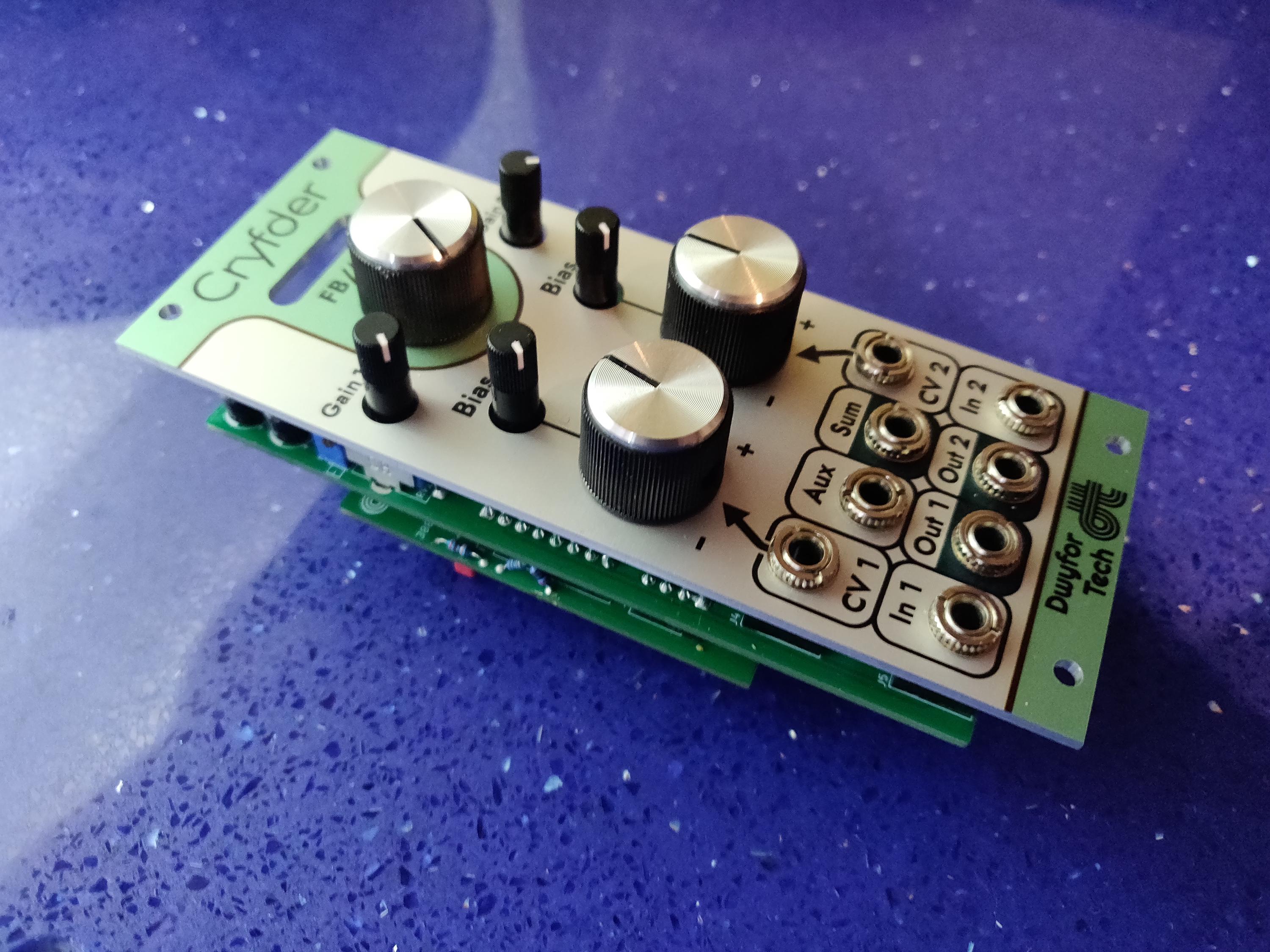 Dwyfor Tech Cryfder - Eurorack DIY Dual VCA, VFD Vacuum Tube Mixer ...