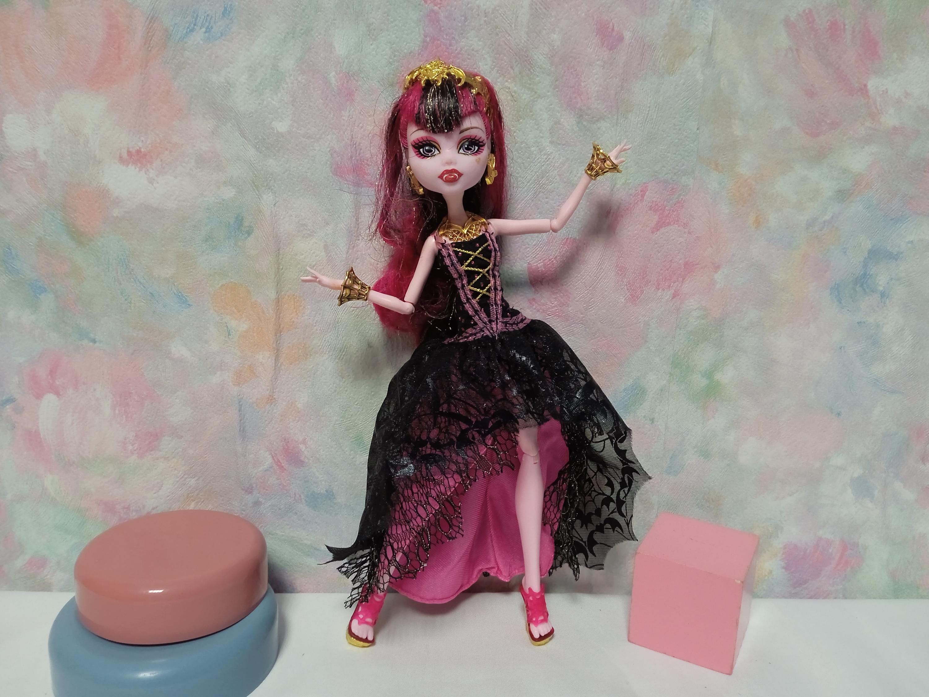 Monster High - 13 Wishes Draculaura - Mattel Collectible Doll