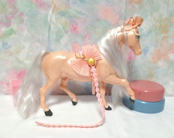 Barbie Vintage Mattel Puppe antike Puppe Die Prinzessin und der Bettelknabe Königliches Königreich Kutschenpferd Sammlung Spielzeug Prinzessin Herz