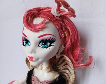 Boneca Monster High Sweet 1600 anos Cupido