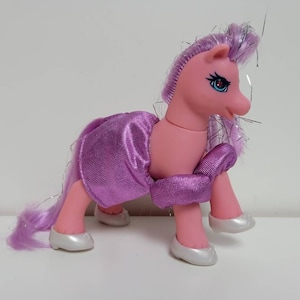 My little pony vintage G2 &quot;Morning Glory&quot; Princess Royal Castle Ballroom Euro exclusive collection retro baby toy