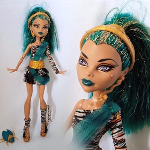 Monster High - Nefera De Nile with pet scarab beetle Azura - Mattel collectible doll vintage retro toy