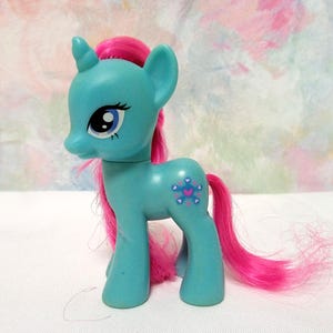 My little pony G4 Friendship is Magic Snowcatcher MLP FIM collection retro baby toy