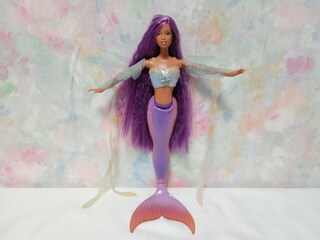 Barbie Sirena Dreamtopia - Bambola Con Coda Arcobaleno Rosa E Viola E Corsetto