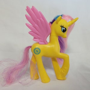 My little pony G4 Friendship is Magic &quot;Princess Gold Lily&quot; MLP FIM collection retro baby toy