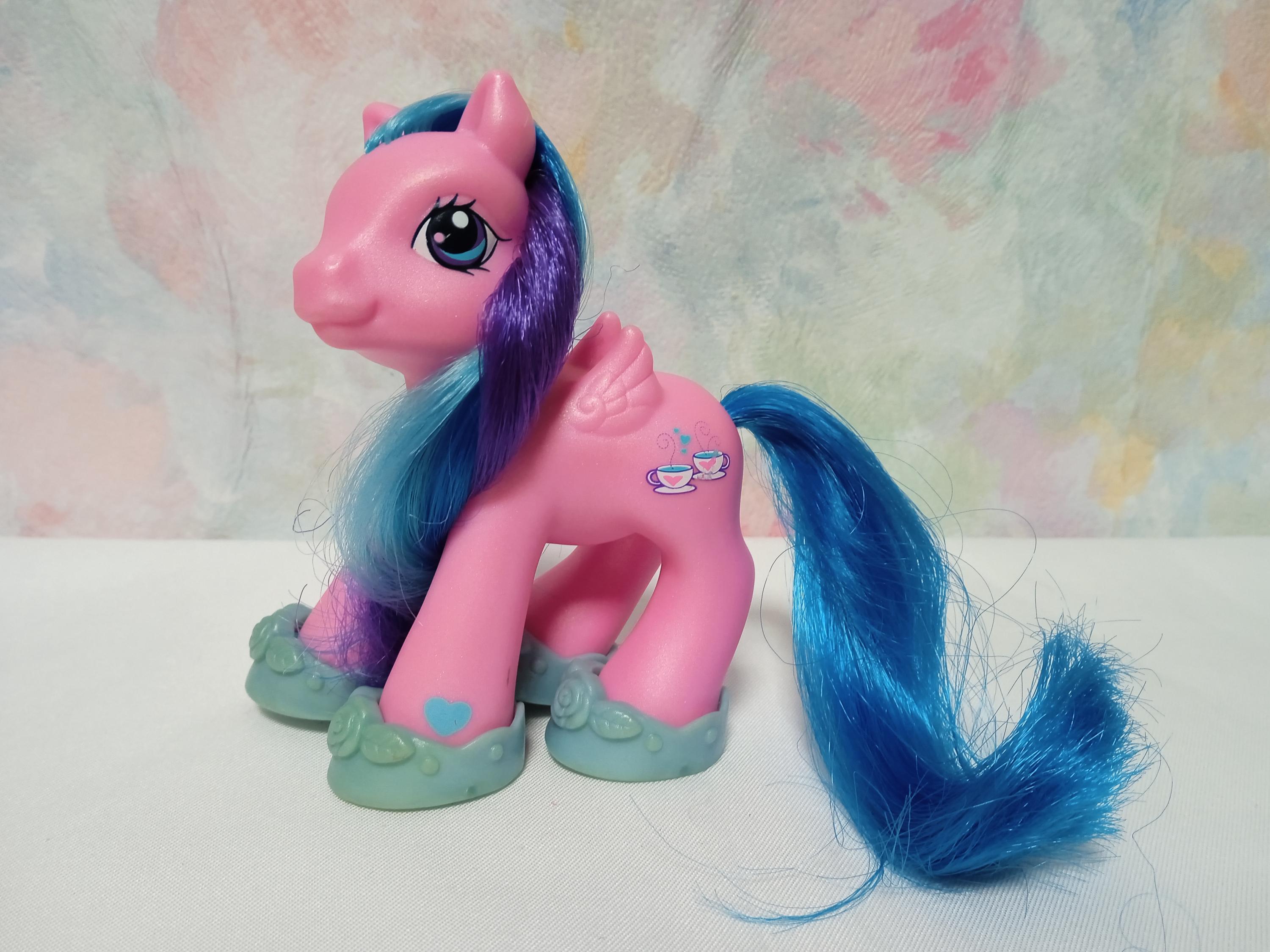 My Little Pony Vintage G3 Sharing Tea With Tira-mi-su and Mochanut