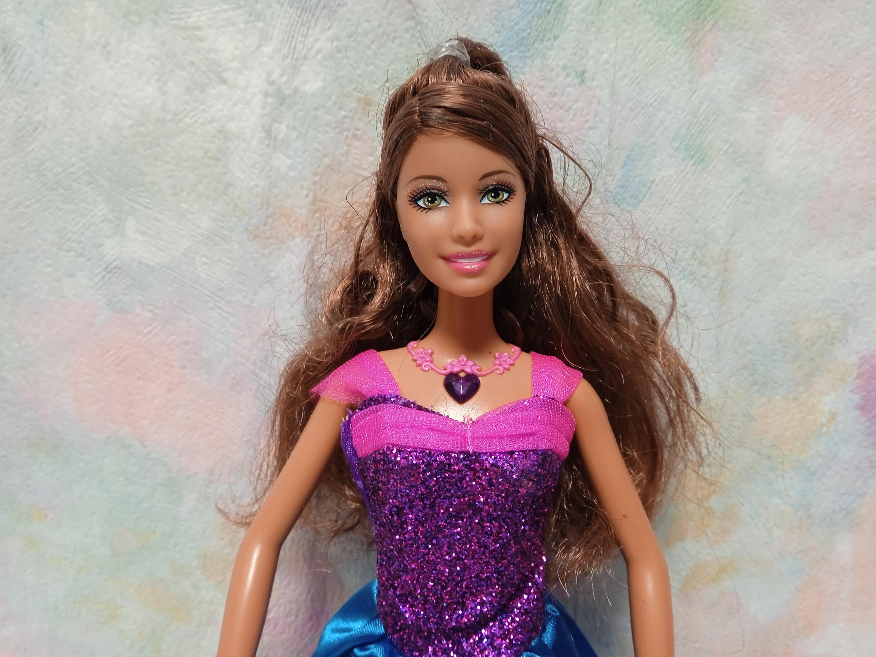 Barbie Mattel Vintage Doll Barbie the Diamond Castle Princess