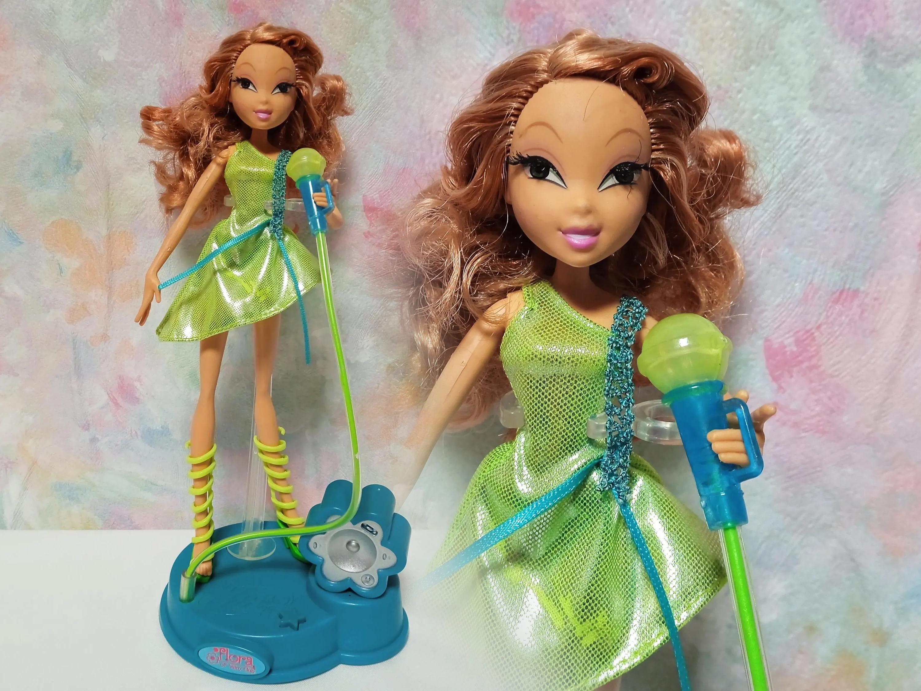 Winx Club Magic Fairy Singsational Flora Doll