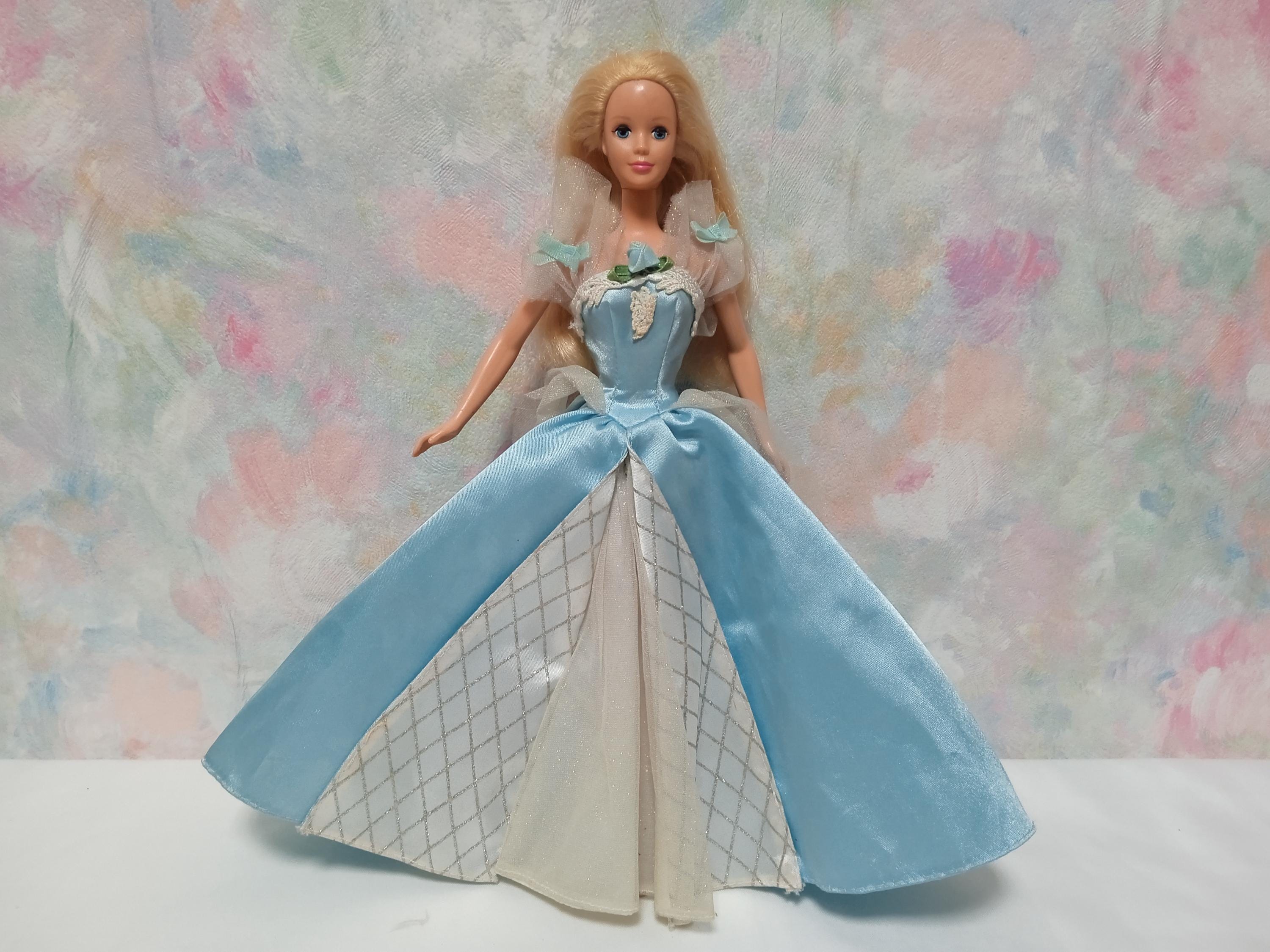 Vintage Barbie Doll #20489 Sleeping Beauty Barbie 1998 Mattel