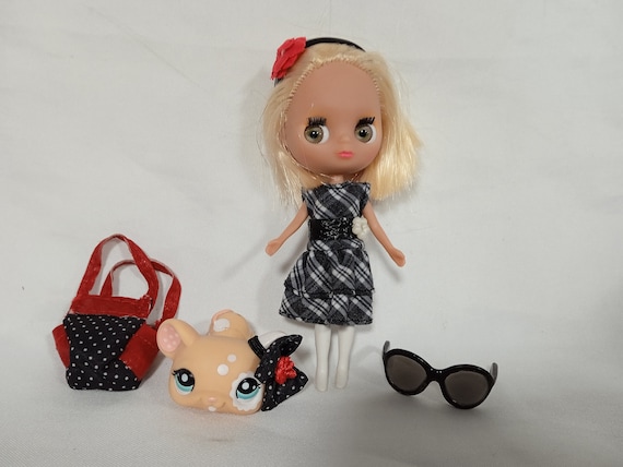 Blythe Littlest Petshop Hasbro Figure #1618 Mouse Doll #B2