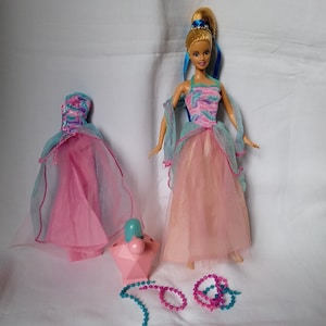 Acheter Muñeca bebé Barbie Holiday Barbie 35 th Anniversary Pas cher –  Jardin D'Eyden
