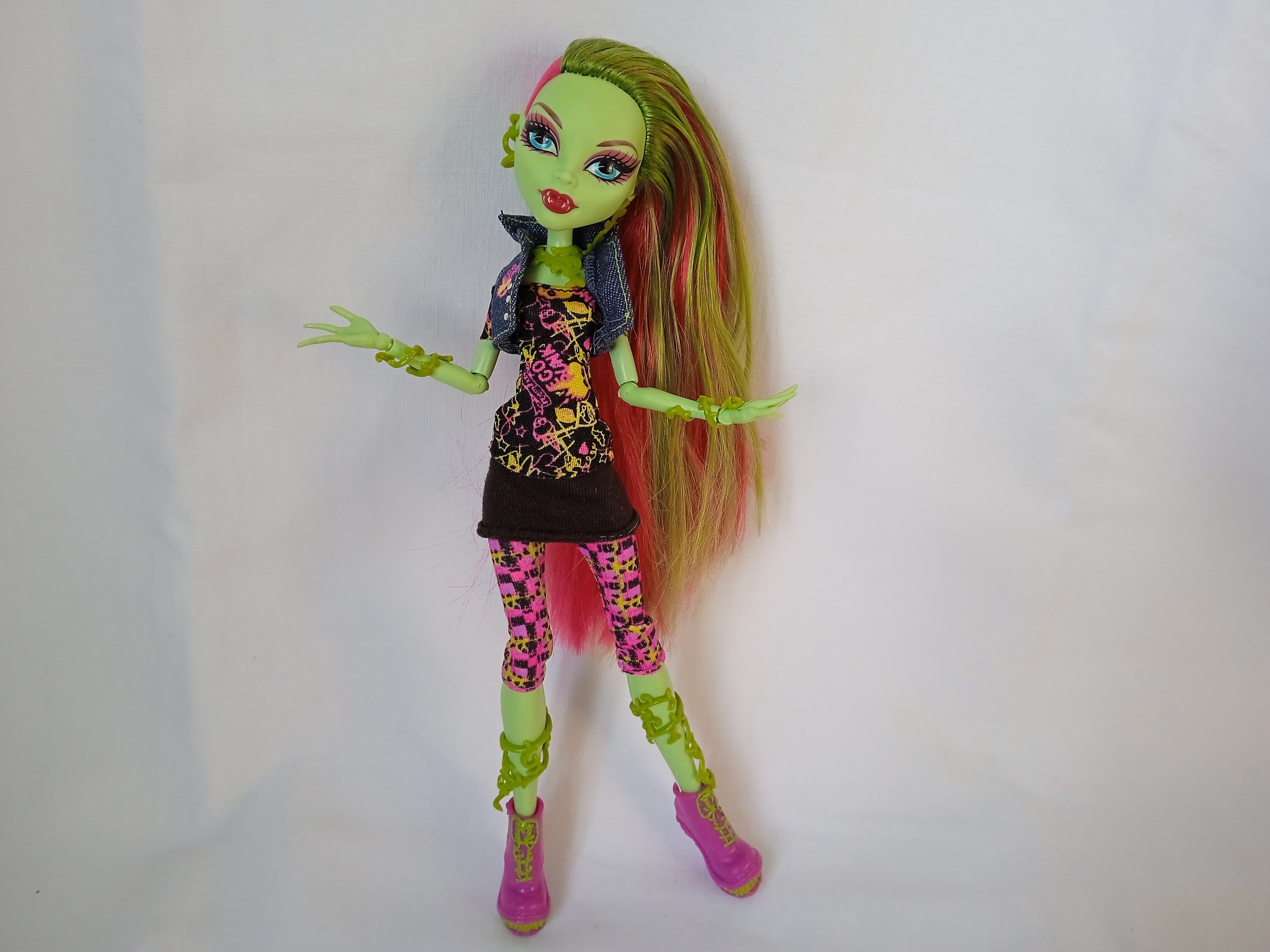 Venus flytrap best sale doll