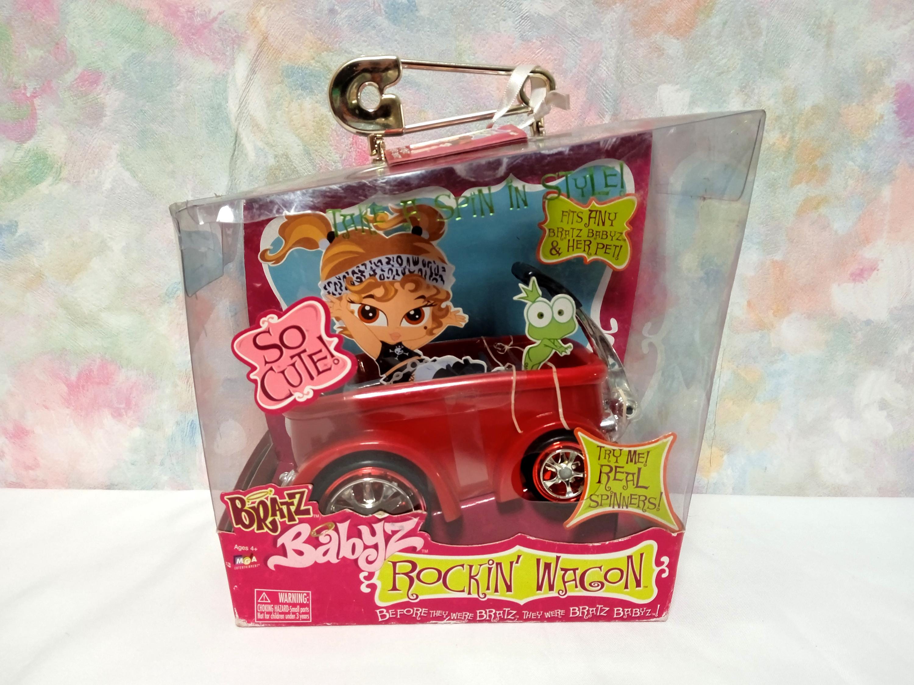 Bratz Babyz MGA Entertainment Rockin' Wagon Retro Vintage Toy