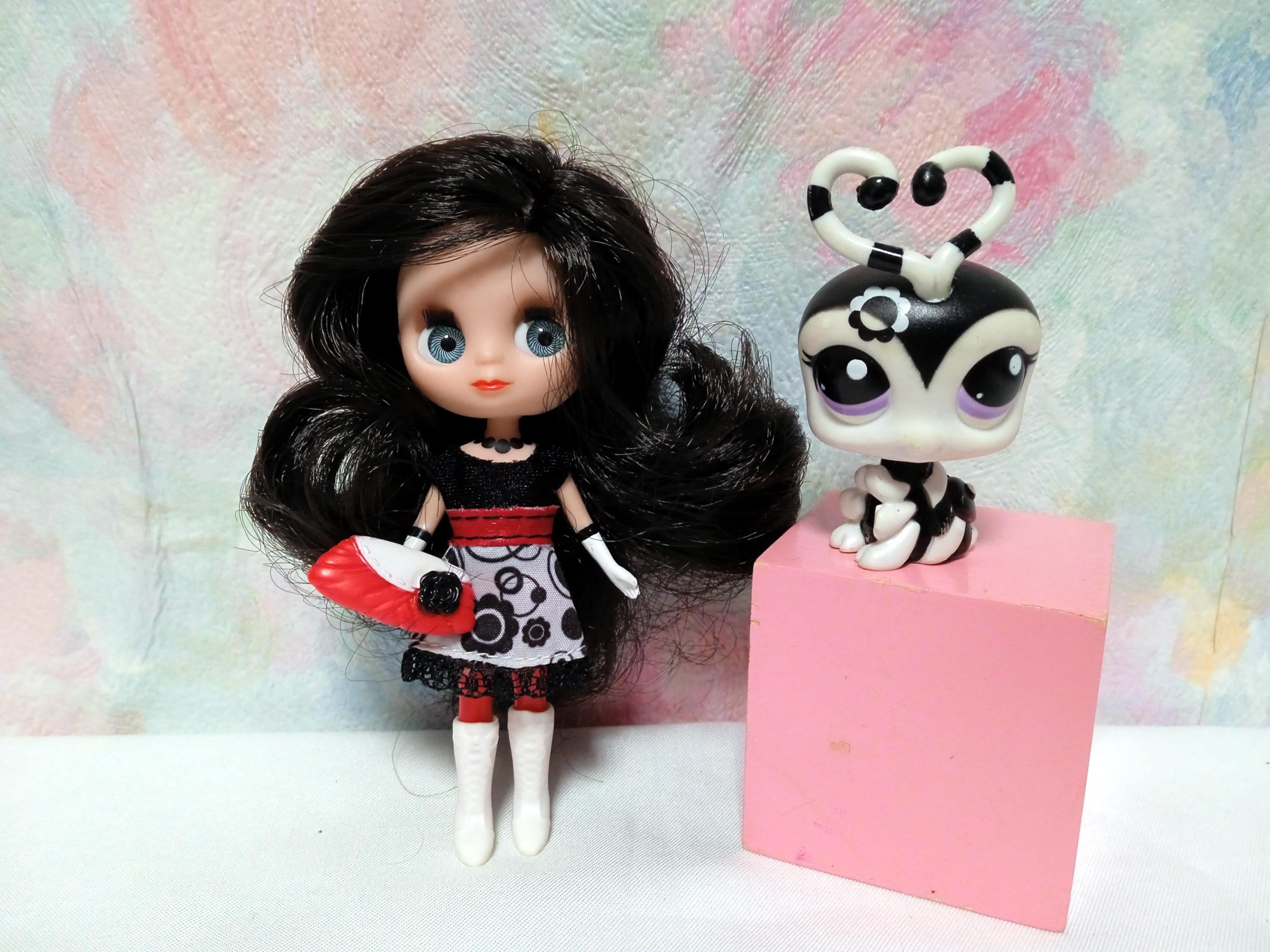 Hasbro Flower Dolls