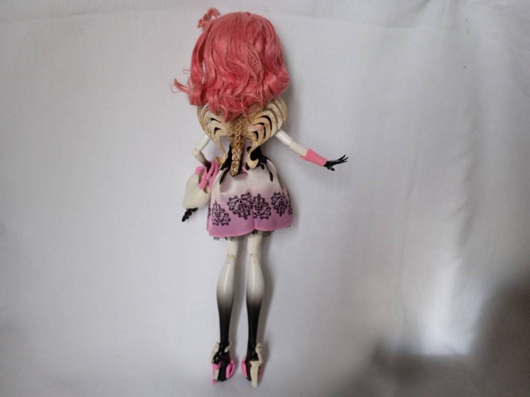 Boneca Monster High Sweet 1600 anos Cupido