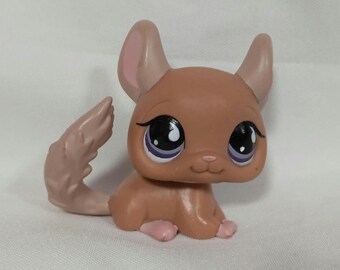 Littlest Petshop Hasbro Figure #799 Chinchilla Collectible Toy