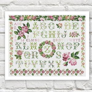 花のアルファベットクロスステッチパターンカラフルなアートDIY Xステッチチャートニードルポイント刺繍チャート印刷可能インスタントダウンロードPDFデザイン