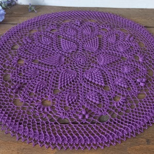 Crochet Doily Ø 43 cm, textured doily, Patricia Kristoffersen